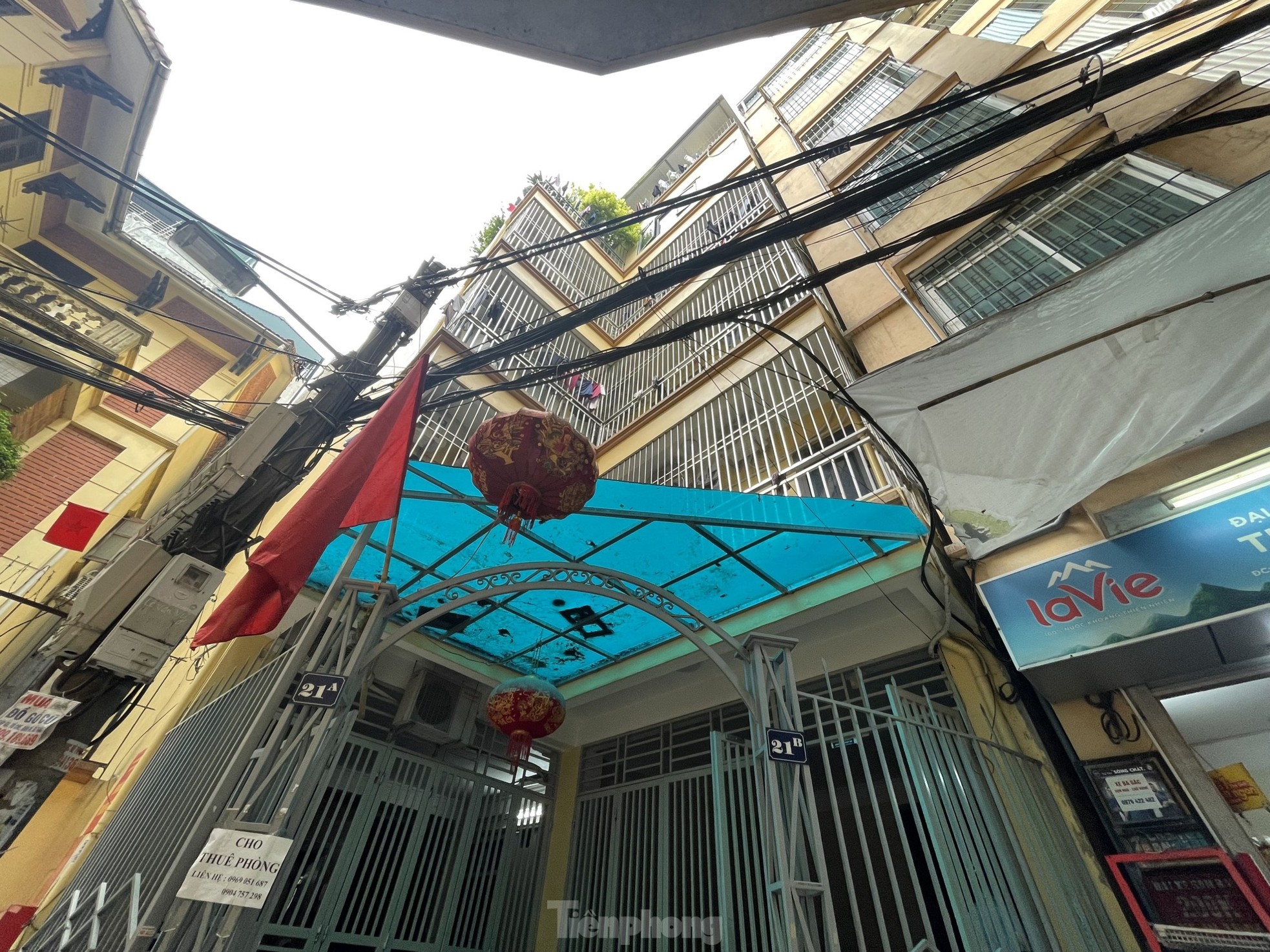 Nhà trọ, chung cư mini tràn lan không đảm bảo phòng cháy chữa cháy ở Hà Nội - Ảnh 7